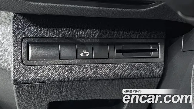 Peugeot 5008 2019 thumb 7