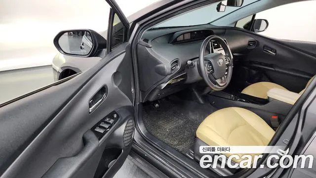 Toyota Prius 2019 thumb 12
