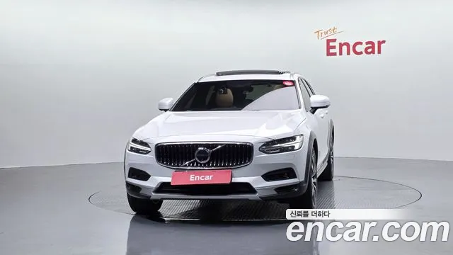 Volvo V90 Cross Country 2021 thumb 3