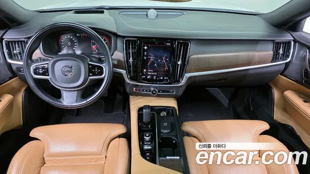 Volvo V90 Cross Country 2021 thumb 4