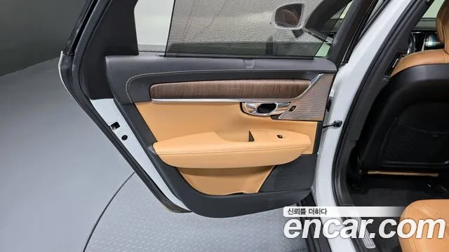 Volvo V90 Cross Country 2021 thumb 8