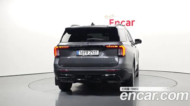 Ford Explorer 2024 thumb 12