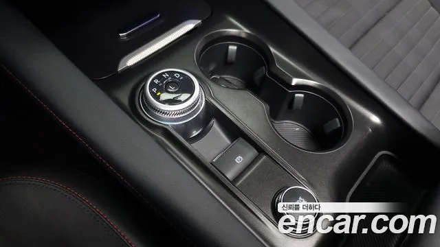 Ford Explorer 2024 thumb 8
