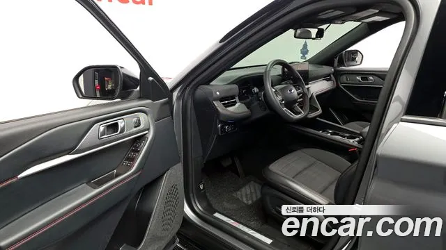 Ford Explorer 2024 thumb 10