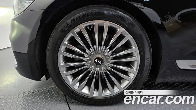 Kia K9 2019 thumb 10