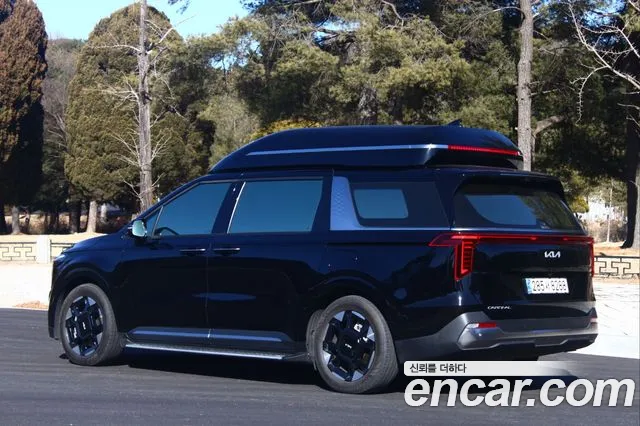 Kia Carnival 2024 thumb 2