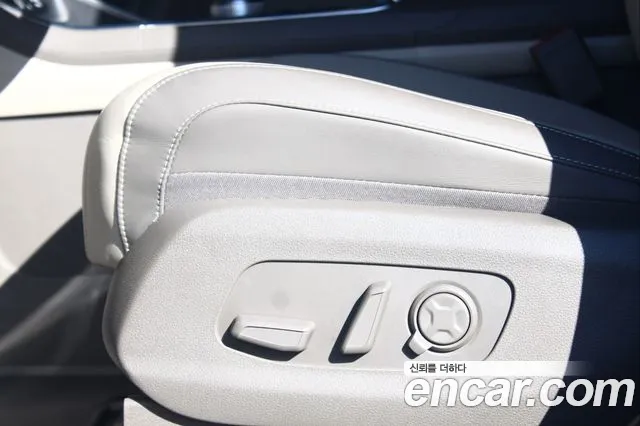 Kia Carnival 2024 thumb 9