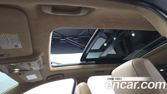 Cadillac XT6 2023 thumb 2