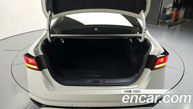 Nissan Altima 2019 thumb 6