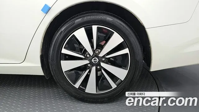 Nissan Altima 2019 thumb 10