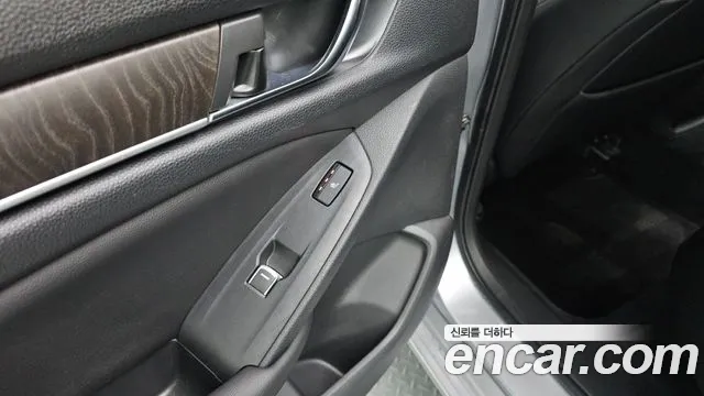 Honda Accord 2019 thumb 6