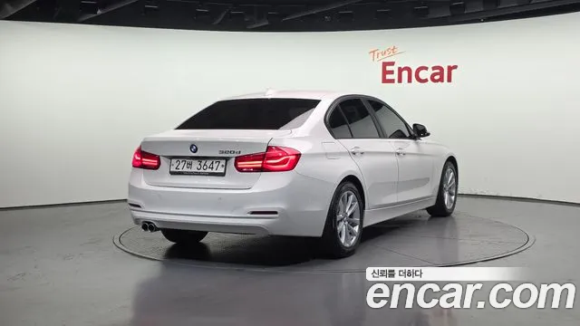 BMW 3 серии 2018 thumb 2