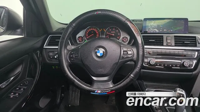BMW 3 серии 2018 thumb 12