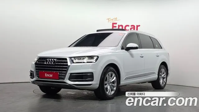 Audi Q7 2019 thumb 9