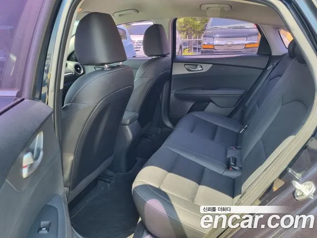 Kia K3 2019 thumb 10
