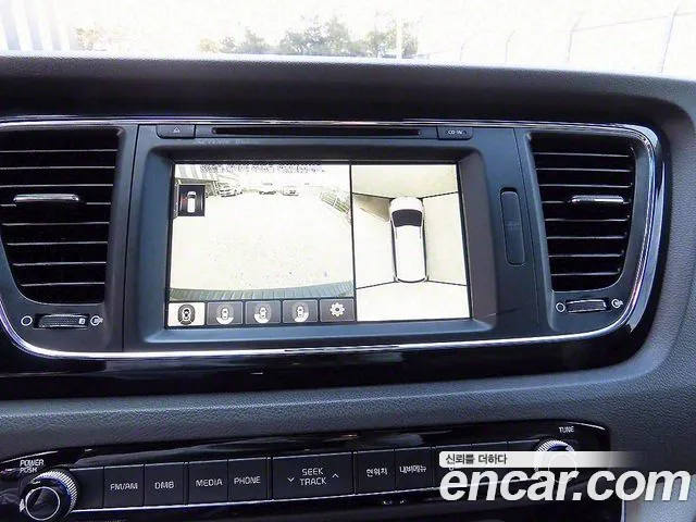 Kia Carnival 2016 thumb 10