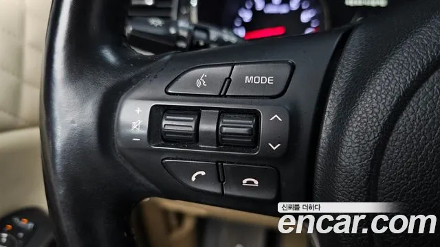 Kia Carnival 2020 thumb 11