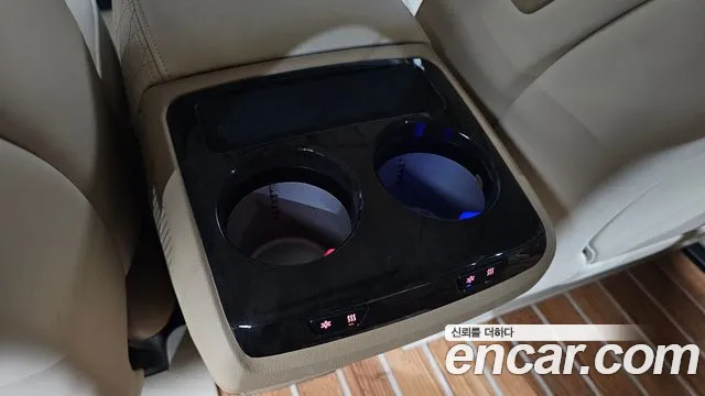 Kia Carnival 2020 thumb 5