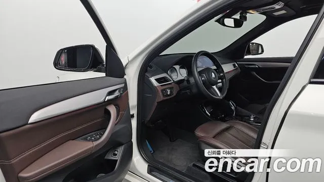 BMW X1 2022 thumb 12