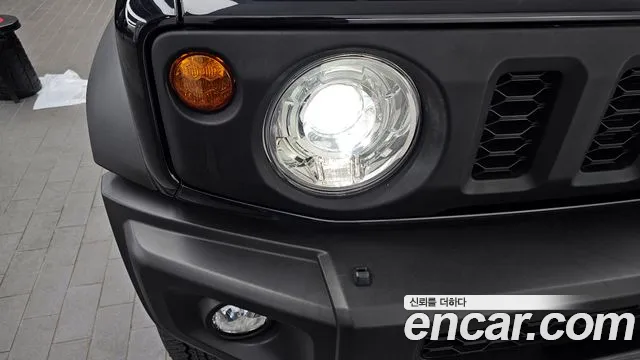 Suzuki Jimny 2023 thumb 6