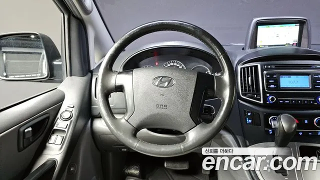 Hyundai Staria 2018 thumb 4