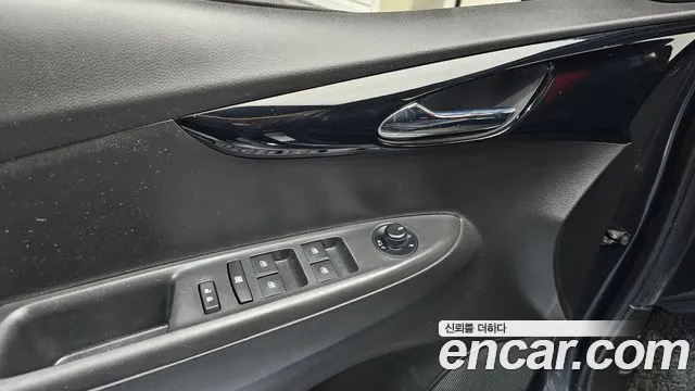Chevrolet Spark 2019 thumb 2