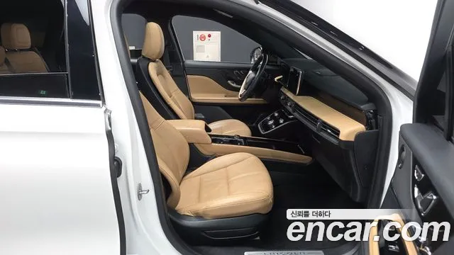Lincoln Corsair 2022 thumb 12