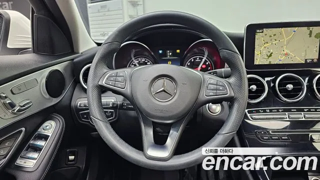 Mercedes-Benz C-Class 2017 thumb 2