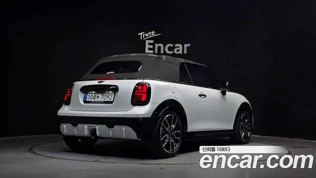 Mini Cooper Convertible 2026 thumb 12