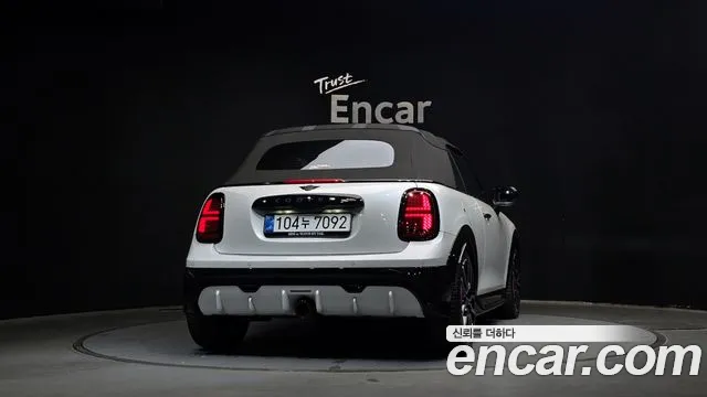 Mini Cooper Convertible 2026 thumb 6