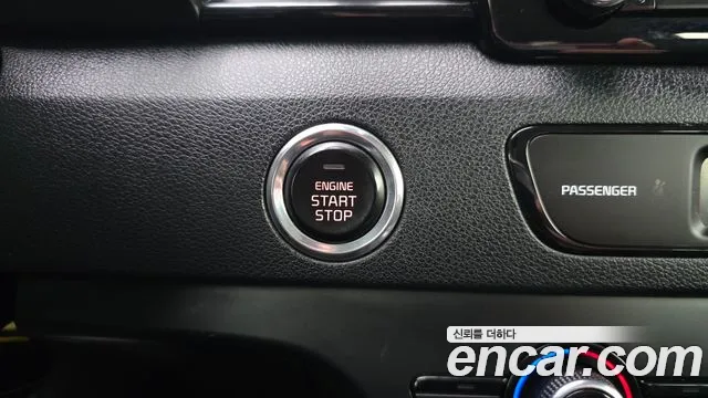 Kia Niro 2018 thumb 4