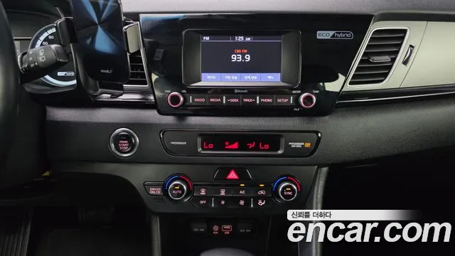 Kia Niro 2018 thumb 3
