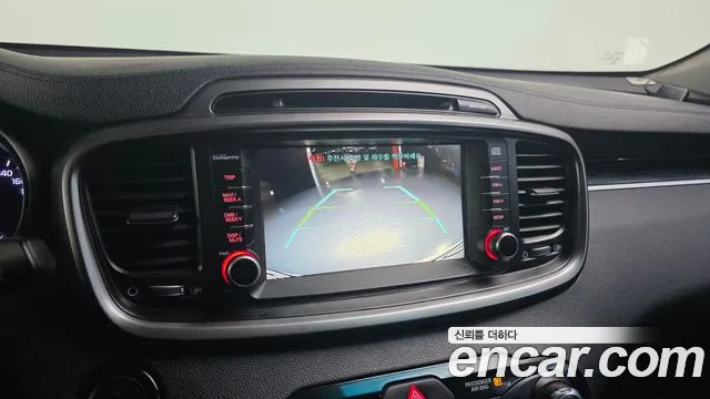 Kia Sorento 2016 thumb 10