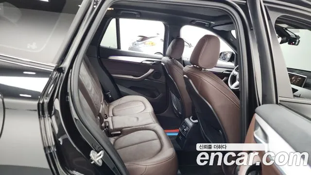 BMW X1 2022 thumb 12