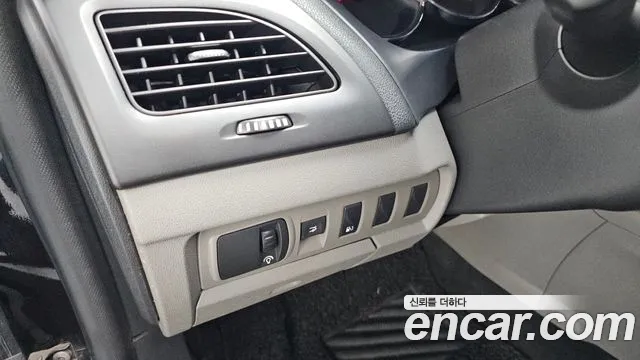 Renault SM3 2010 thumb 5