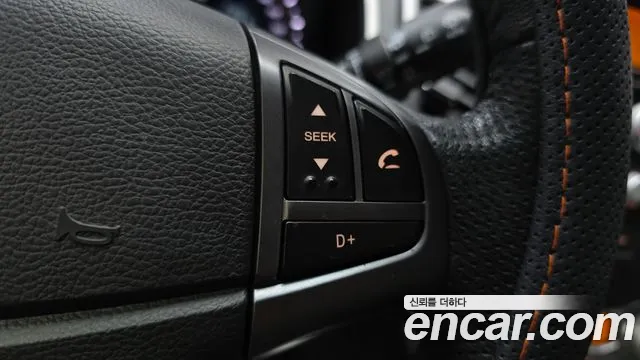 KGM Korando 2015 thumb 7