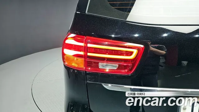 Kia Carnival 2018 thumb 12