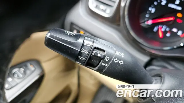 Kia Carnival 2018 thumb 8