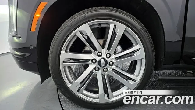 Cadillac Escalade 2025 thumb 8