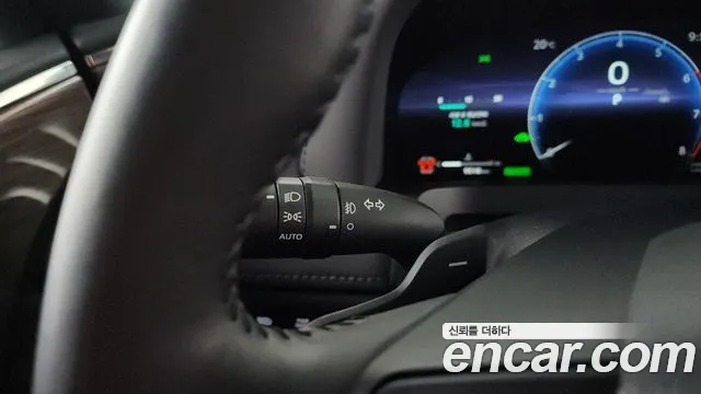 Toyota Alphard 2024 thumb 9