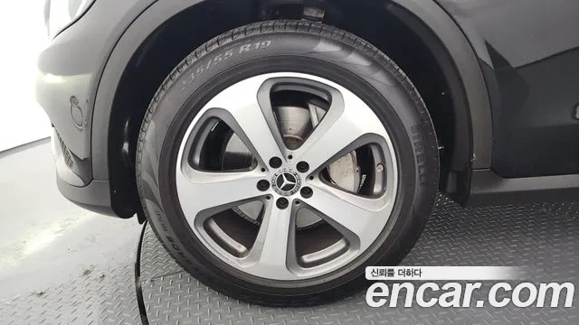 Mercedes-Benz GLC 2019 thumb 10