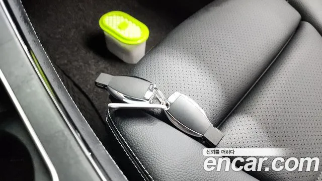 Mercedes-Benz GLC 2019 thumb 12