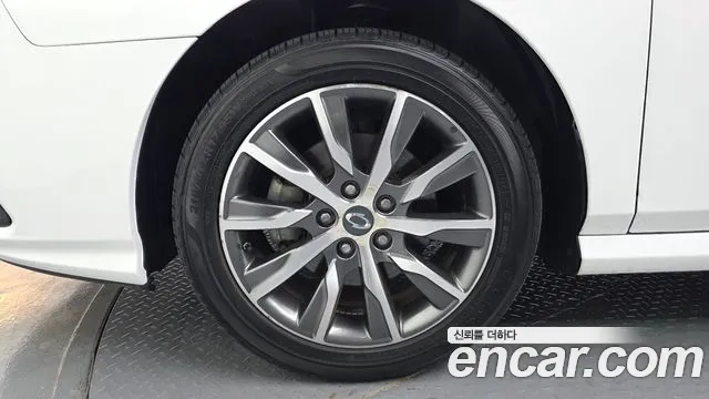 Renault SM5 2018 thumb 3