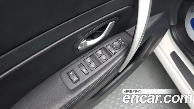 Renault SM5 2018 thumb 12