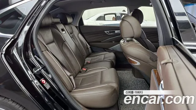 Kia K9 2018 thumb 11
