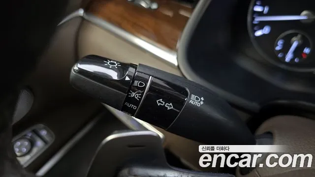 Kia K9 2018 thumb 4