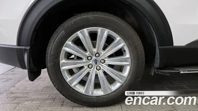 Ford Explorer 2021 thumb 8