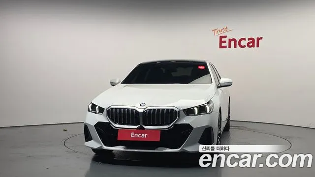 BMW 5 серии 2024 thumb 10