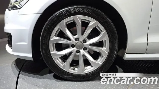 Audi A6 2015 thumb 9