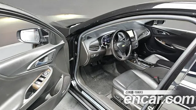 Chevrolet Malibu 2020 thumb 2